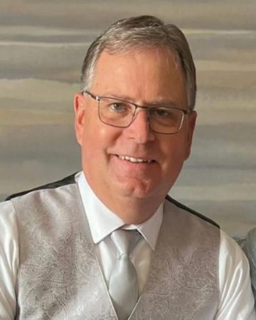 Eric J. Lindstrum