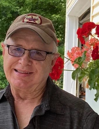 Gordon D. Lowe